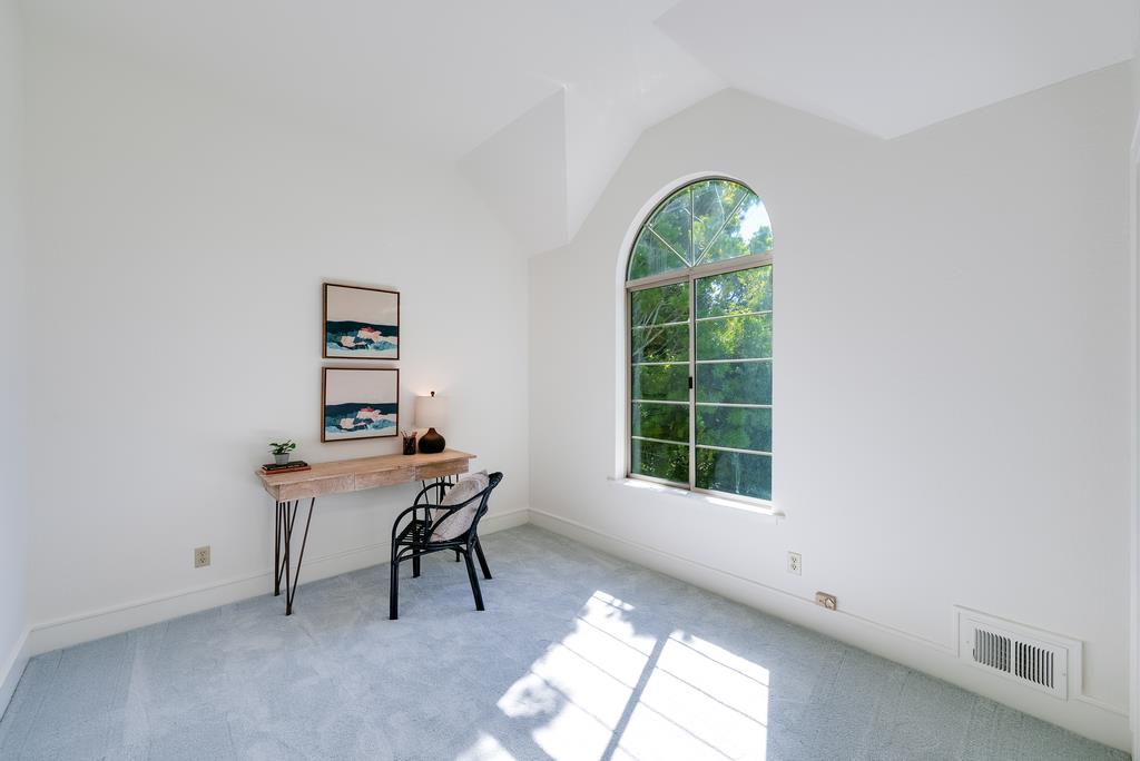 Detail Gallery Image 24 of 43 For 918 3rd St a,  Santa Cruz,  CA 95060 - 3 Beds | 2/1 Baths
