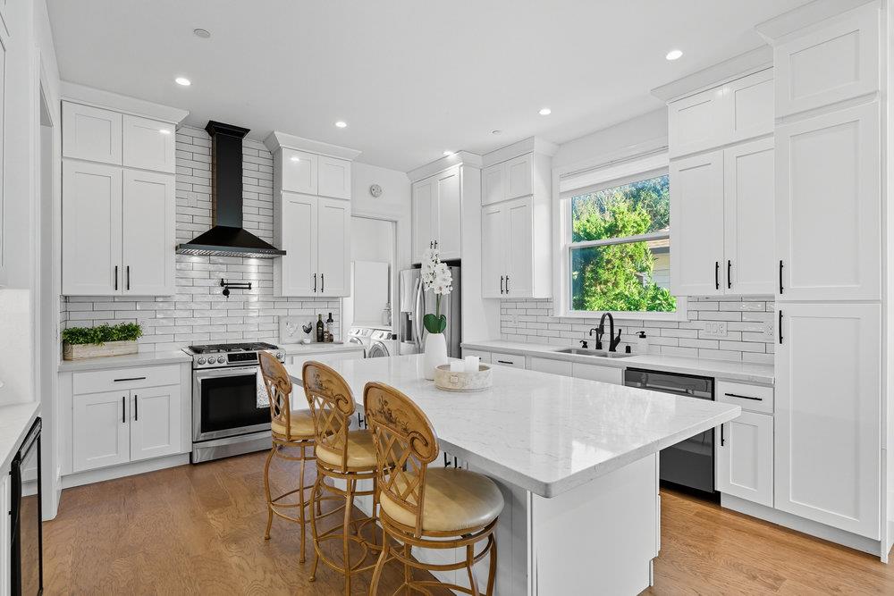 Detail Gallery Image 15 of 70 For 320 N Ellsworth Ave, San Mateo,  CA 94401 - 4 Beds | 3/1 Baths