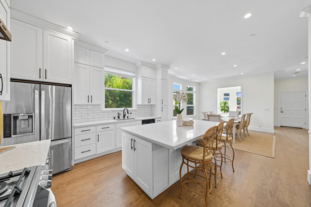Detail Gallery Image 18 of 70 For 320 N Ellsworth Ave, San Mateo,  CA 94401 - 4 Beds | 3/1 Baths
