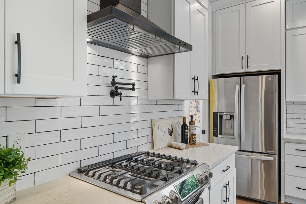 Detail Gallery Image 20 of 70 For 320 N Ellsworth Ave, San Mateo,  CA 94401 - 4 Beds | 3/1 Baths