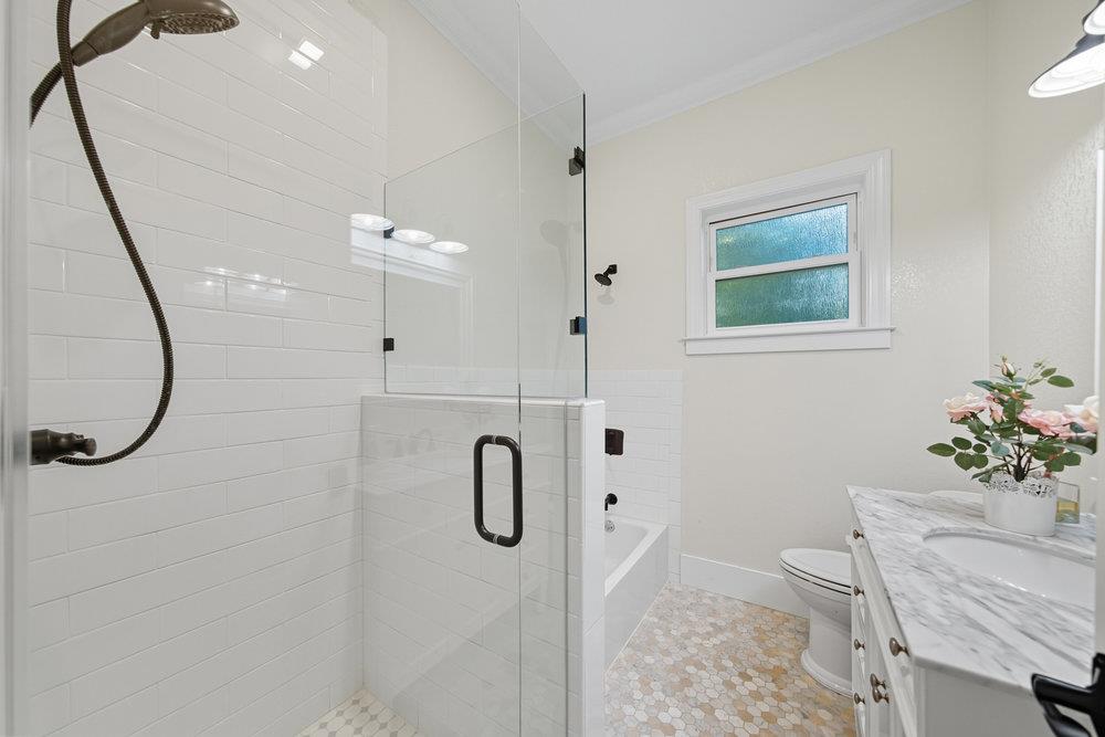 Detail Gallery Image 24 of 70 For 320 N Ellsworth Ave, San Mateo,  CA 94401 - 4 Beds | 3/1 Baths
