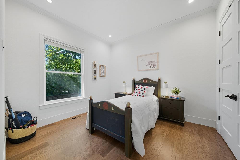 Detail Gallery Image 31 of 70 For 320 N Ellsworth Ave, San Mateo,  CA 94401 - 4 Beds | 3/1 Baths