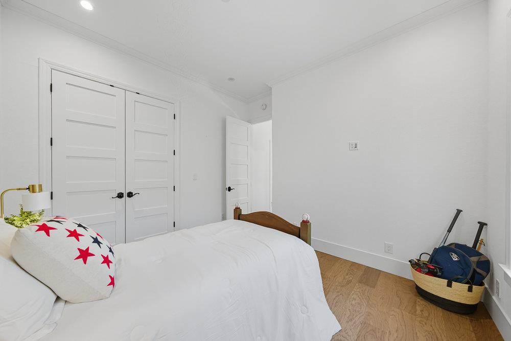 Detail Gallery Image 32 of 70 For 320 N Ellsworth Ave, San Mateo,  CA 94401 - 4 Beds | 3/1 Baths