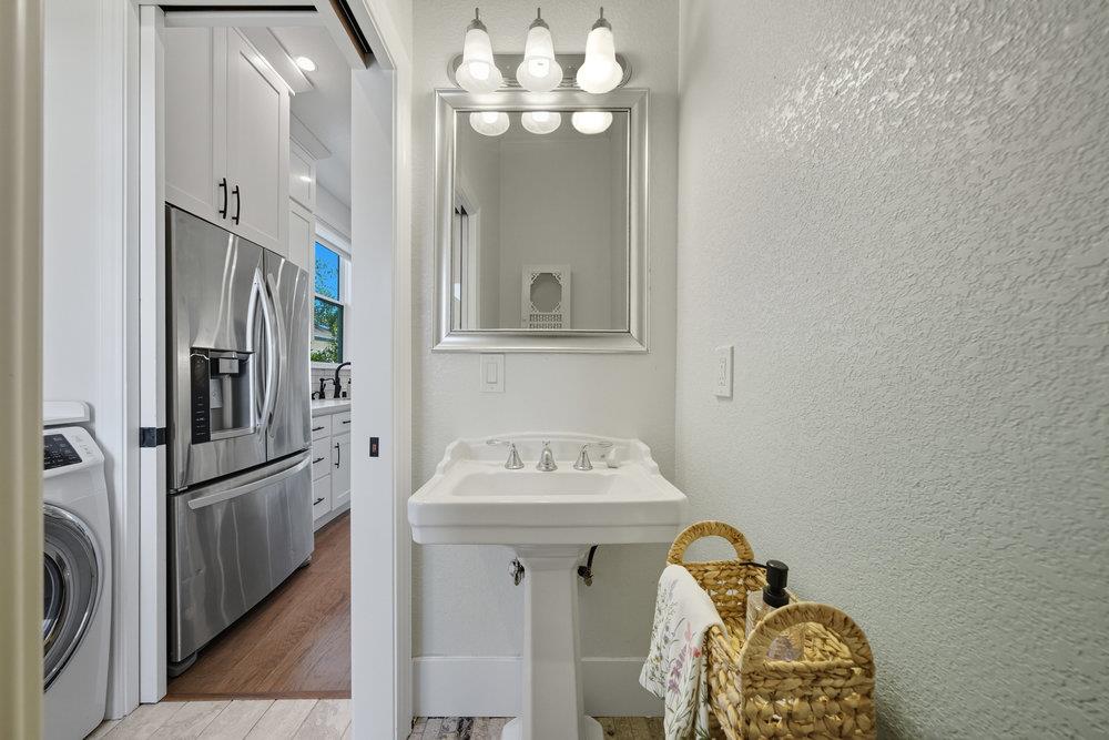 Detail Gallery Image 33 of 70 For 320 N Ellsworth Ave, San Mateo,  CA 94401 - 4 Beds | 3/1 Baths