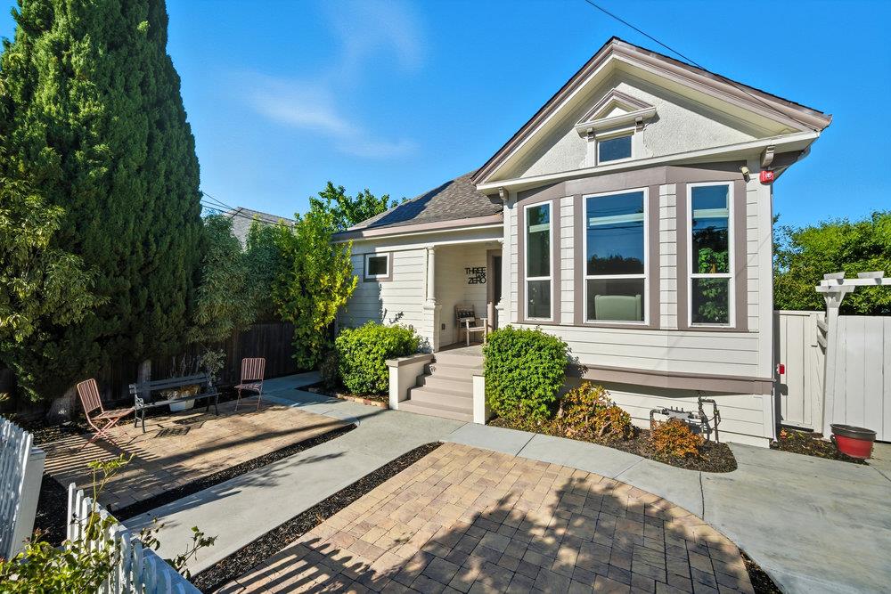 Detail Gallery Image 4 of 70 For 320 N Ellsworth Ave, San Mateo,  CA 94401 - 4 Beds | 3/1 Baths