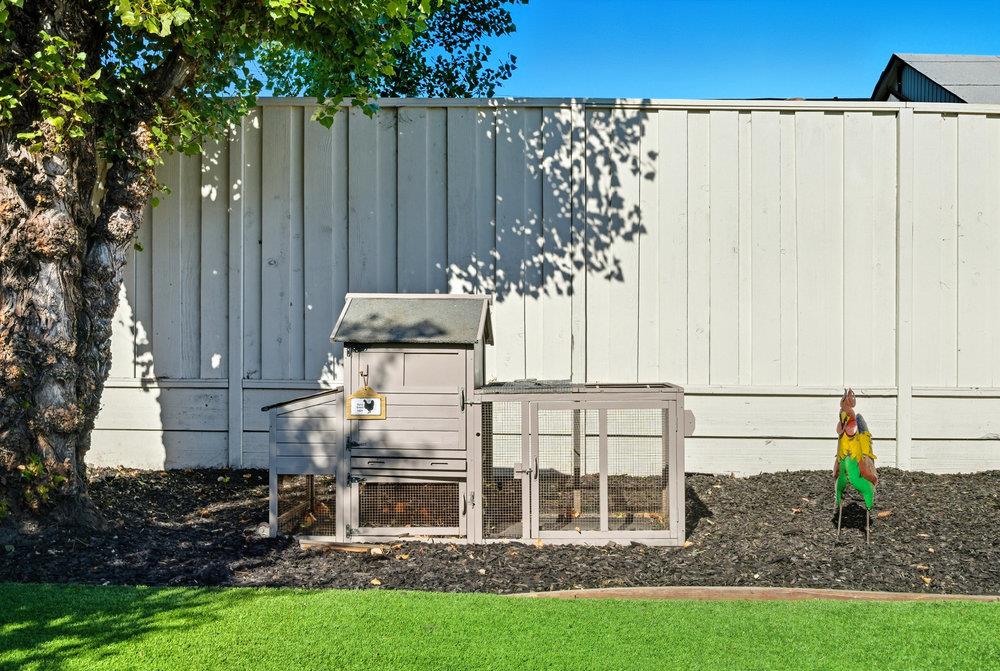 Detail Gallery Image 42 of 70 For 320 N Ellsworth Ave, San Mateo,  CA 94401 - 4 Beds | 3/1 Baths