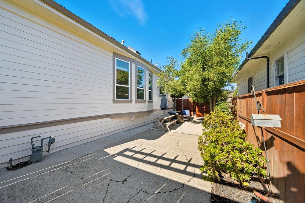 Detail Gallery Image 47 of 70 For 320 N Ellsworth Ave, San Mateo,  CA 94401 - 4 Beds | 3/1 Baths