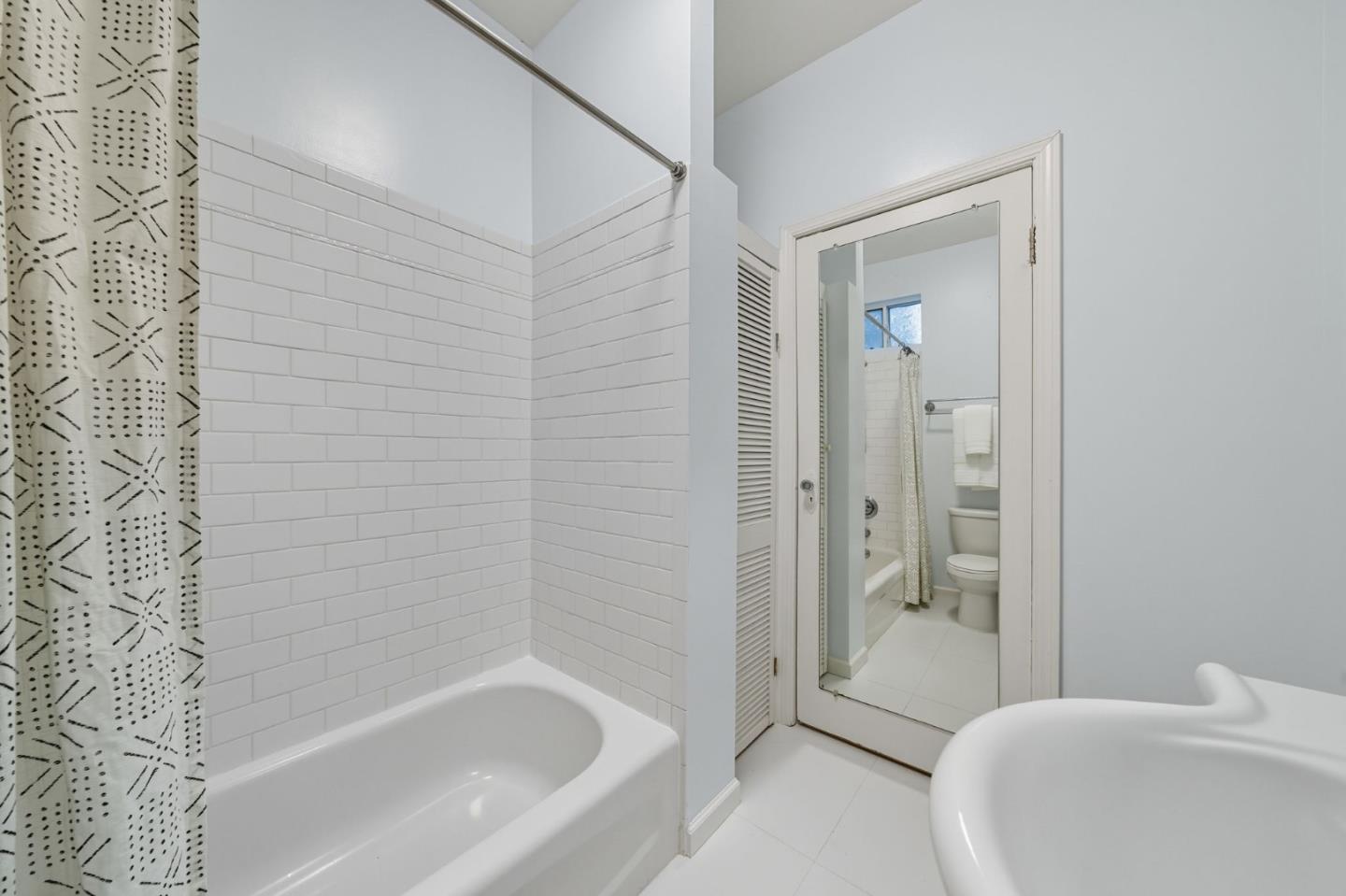 Detail Gallery Image 10 of 38 For 438 30th St, San Francisco,  CA 94131 - 2 Beds | 1 Baths