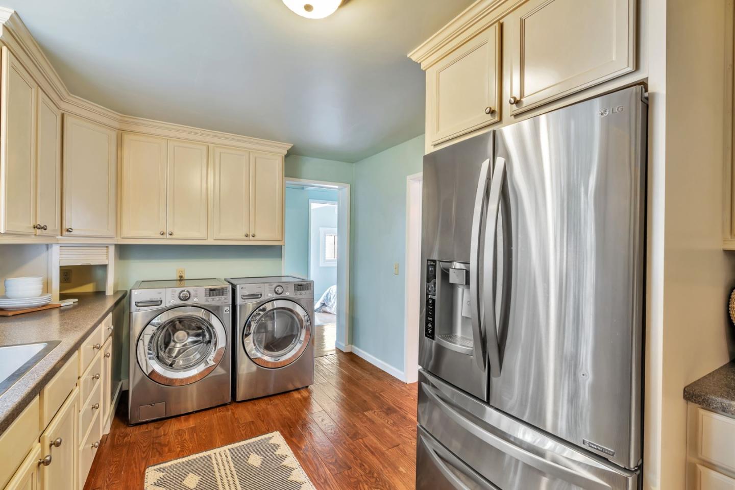 Detail Gallery Image 11 of 41 For 311 Congress Ave, Pacific Grove,  CA 93950 - 2 Beds | 2 Baths
