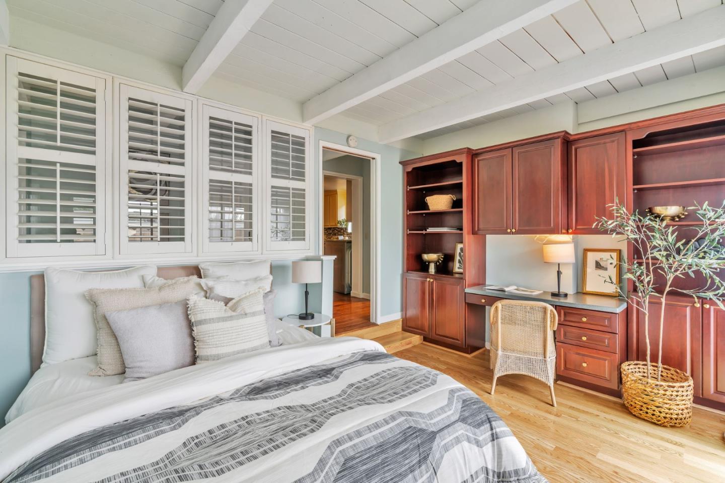 Detail Gallery Image 20 of 41 For 311 Congress Ave, Pacific Grove,  CA 93950 - 2 Beds | 2 Baths