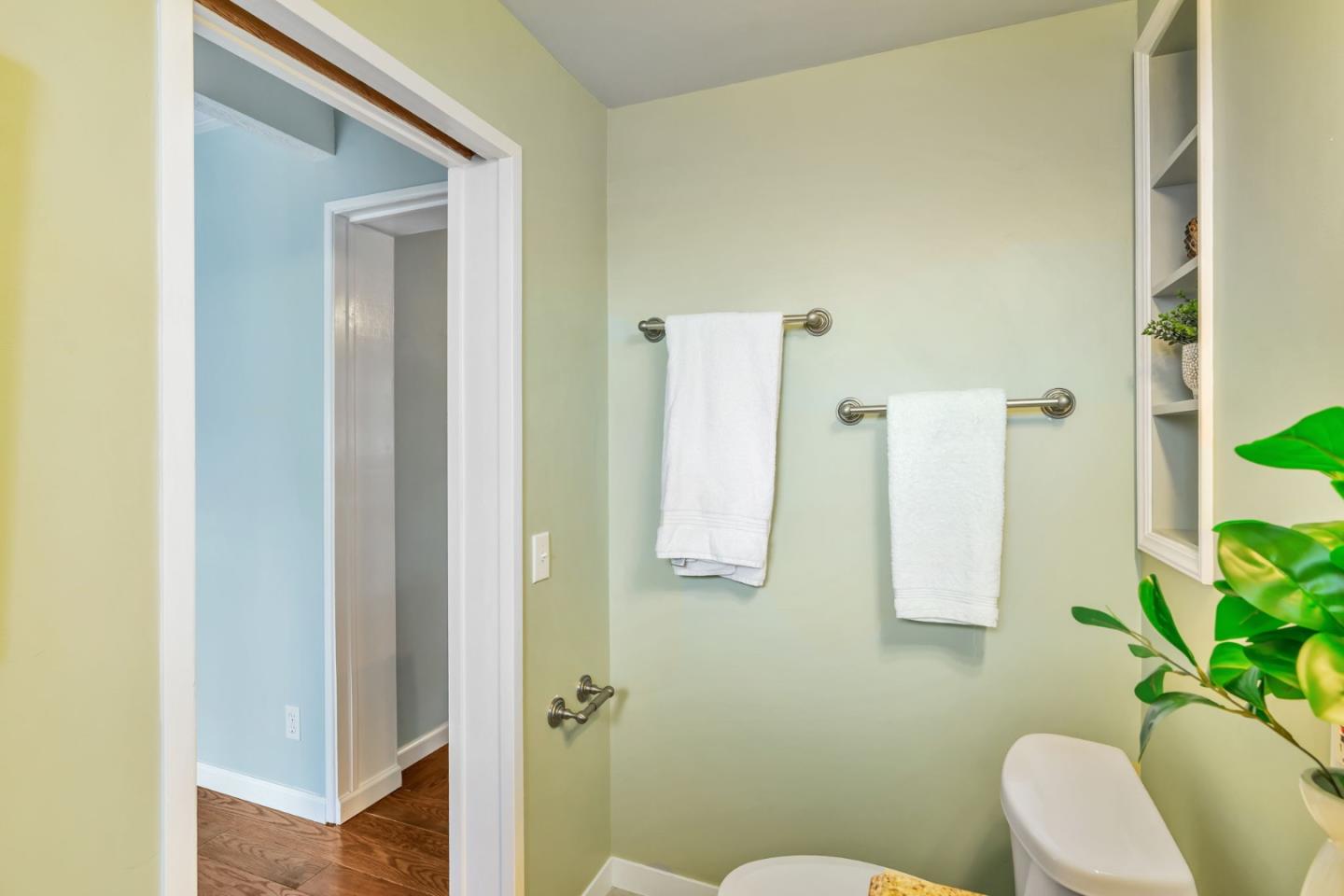 Detail Gallery Image 27 of 41 For 311 Congress Ave, Pacific Grove,  CA 93950 - 2 Beds | 2 Baths