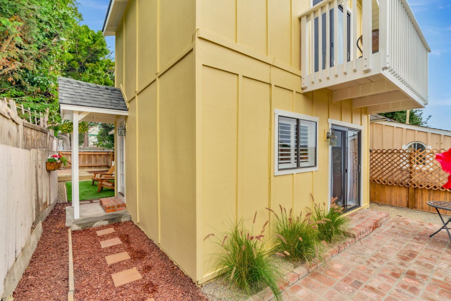 Detail Gallery Image 32 of 41 For 311 Congress Ave, Pacific Grove,  CA 93950 - 2 Beds | 2 Baths