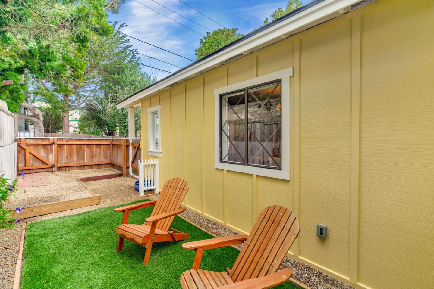 Detail Gallery Image 33 of 41 For 311 Congress Ave, Pacific Grove,  CA 93950 - 2 Beds | 2 Baths