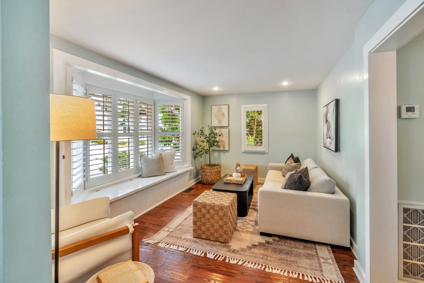 Detail Gallery Image 6 of 41 For 311 Congress Ave, Pacific Grove,  CA 93950 - 2 Beds | 2 Baths