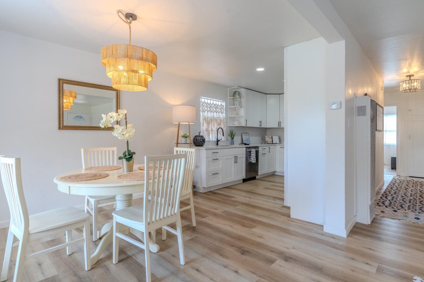 Detail Gallery Image 11 of 34 For 1324 Peralta Rd, Pacifica,  CA 94044 - 3 Beds | 2 Baths