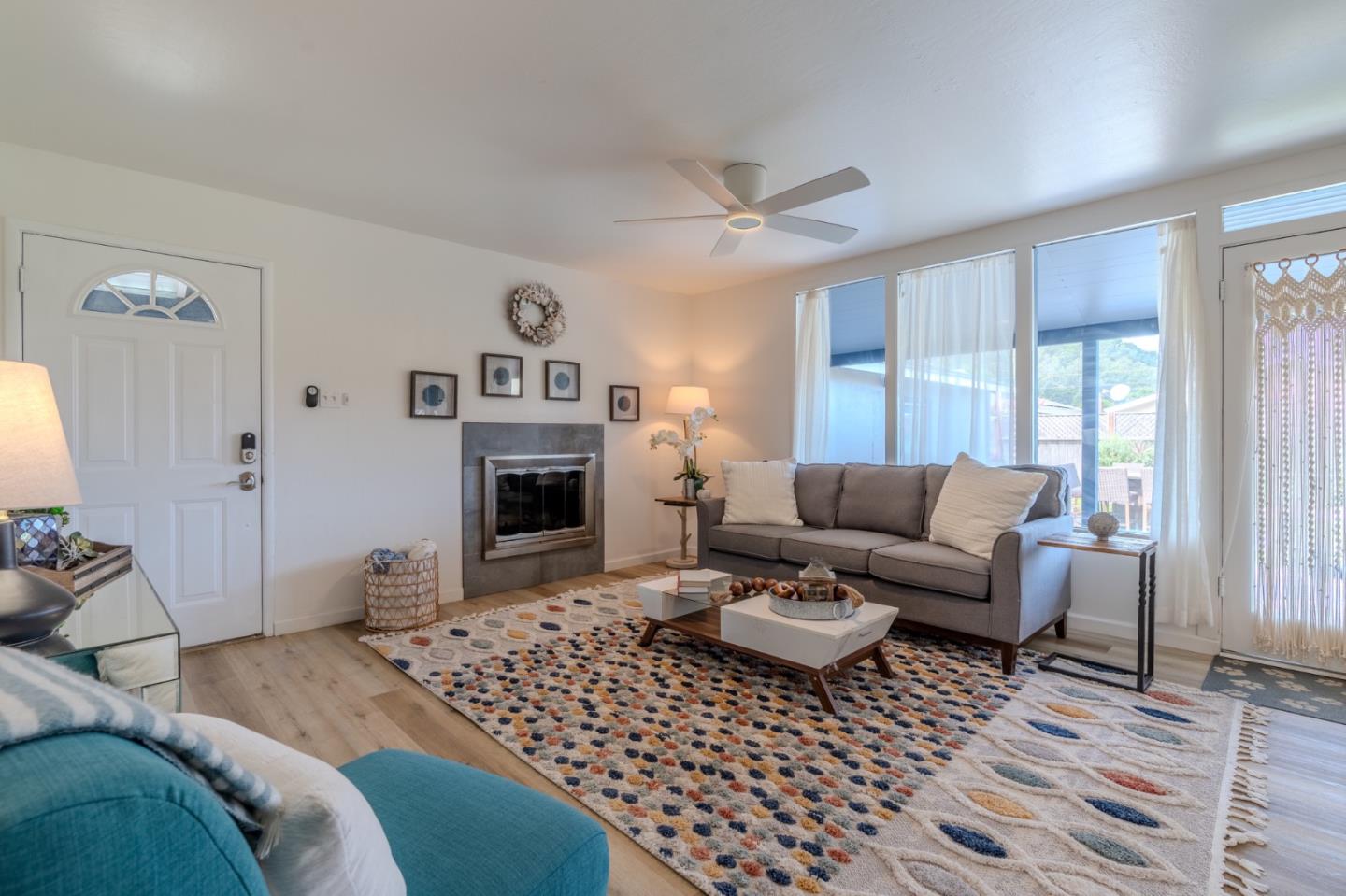 Detail Gallery Image 8 of 34 For 1324 Peralta Rd, Pacifica,  CA 94044 - 3 Beds | 2 Baths