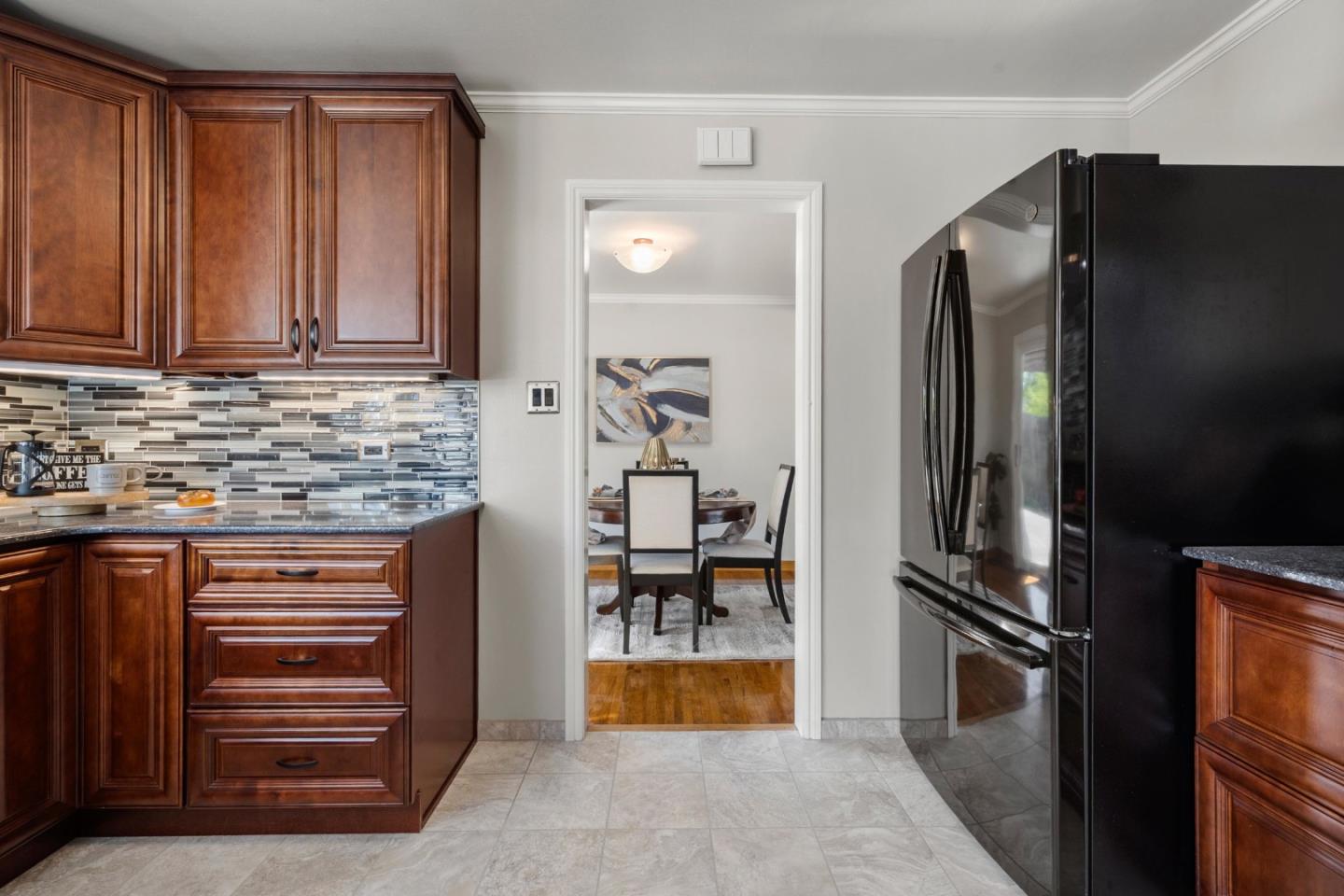 Detail Gallery Image 21 of 36 For 554 Scott Ave, Redwood City,  CA 94063 - 2 Beds | 1 Baths