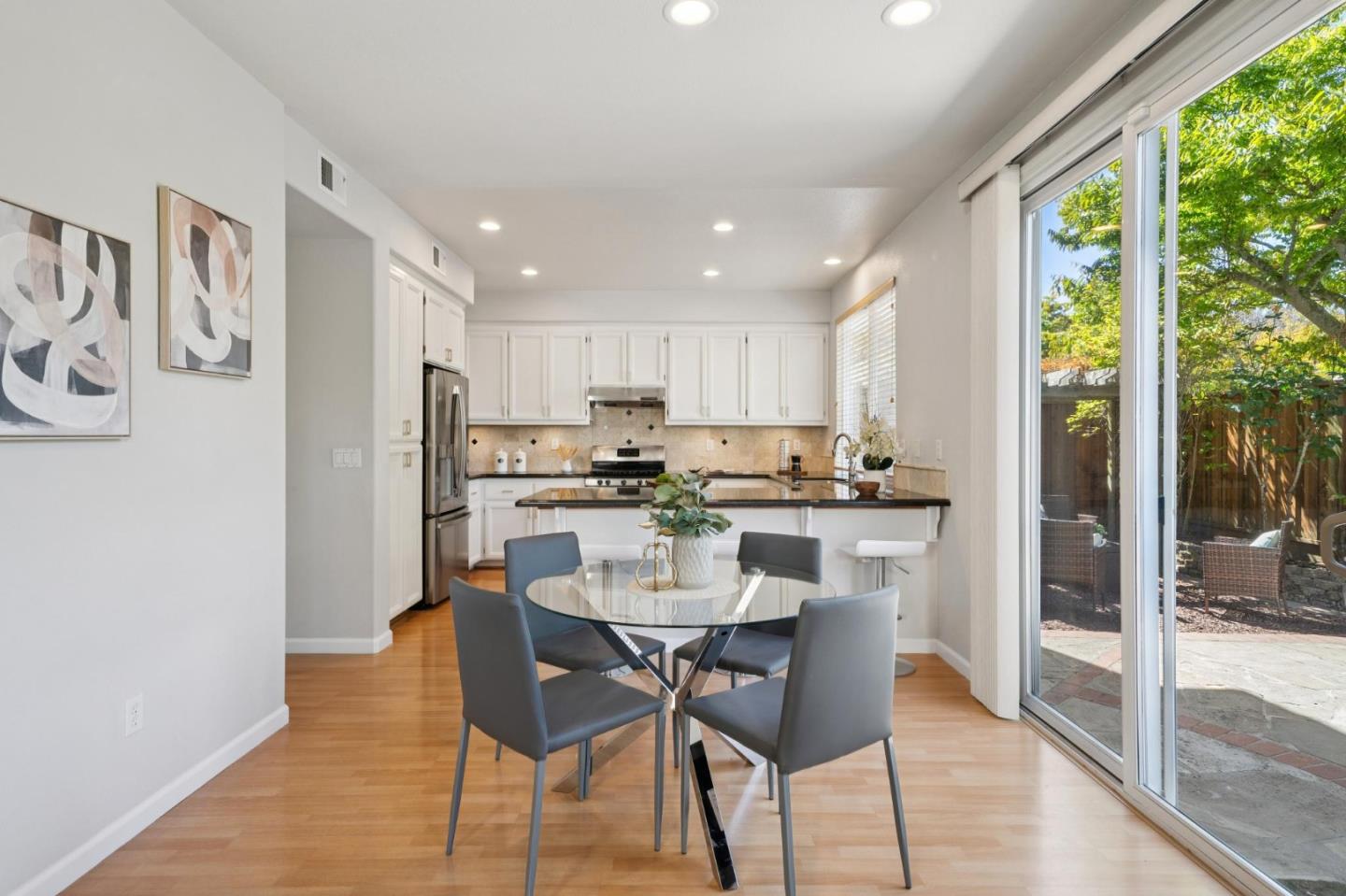 Detail Gallery Image 16 of 47 For 16 Cymbidium Cir, South San Francisco,  CA 94080 - 4 Beds | 2/1 Baths