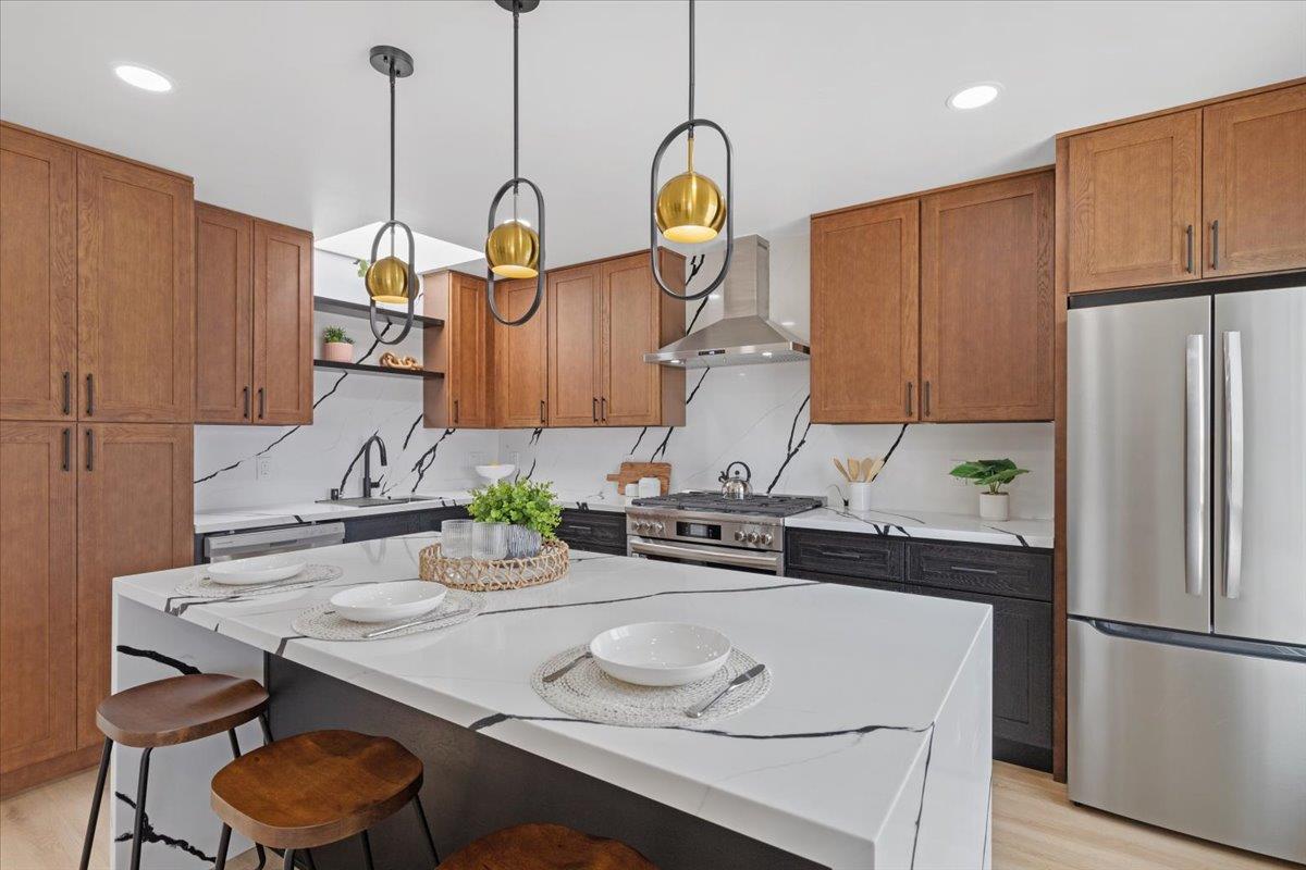 Detail Gallery Image 12 of 27 For 1970 35th Ave, San Francisco,  CA 94116 - 3 Beds | 2 Baths
