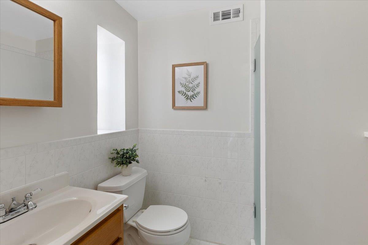 Detail Gallery Image 19 of 27 For 1970 35th Ave, San Francisco,  CA 94116 - 3 Beds | 2 Baths