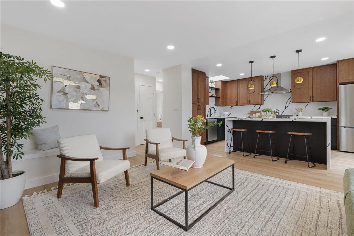 Detail Gallery Image 8 of 27 For 1970 35th Ave, San Francisco,  CA 94116 - 3 Beds | 2 Baths