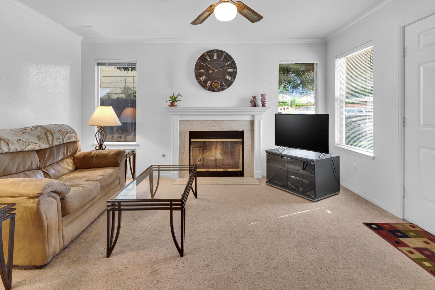 Detail Gallery Image 3 of 22 For 310 Mustang Ct #D,  King City,  CA 93930 - 2 Beds | 1/1 Baths
