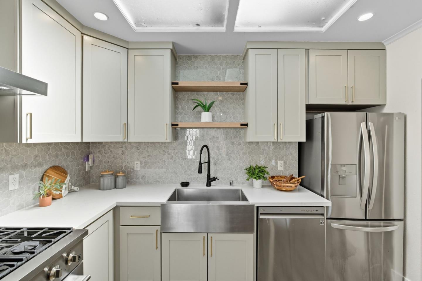 Detail Gallery Image 18 of 59 For 53 Venus St, San Francisco,  CA 94124 - 0 Beds | 1 Baths