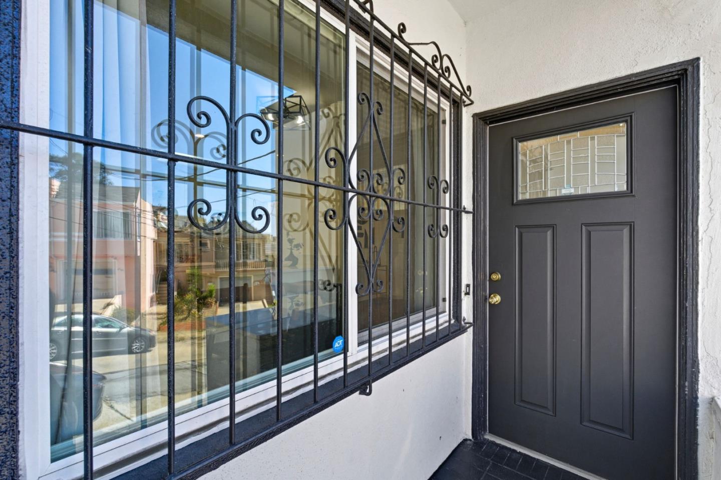 Detail Gallery Image 3 of 59 For 53 Venus St, San Francisco,  CA 94124 - 0 Beds | 1 Baths