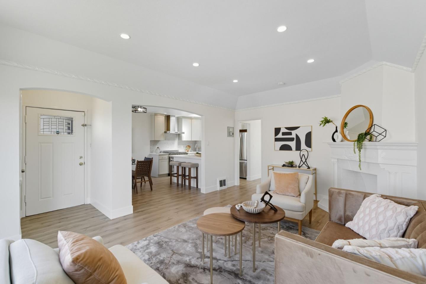 Detail Gallery Image 5 of 59 For 53 Venus St, San Francisco,  CA 94124 - 0 Beds | 1 Baths