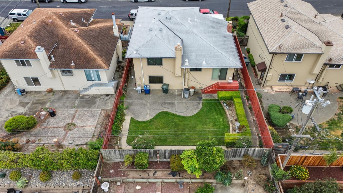 Detail Gallery Image 3 of 5 For 556 Keoncrest Dr, South San Francisco,  CA 94080 - 3 Beds | 2/1 Baths