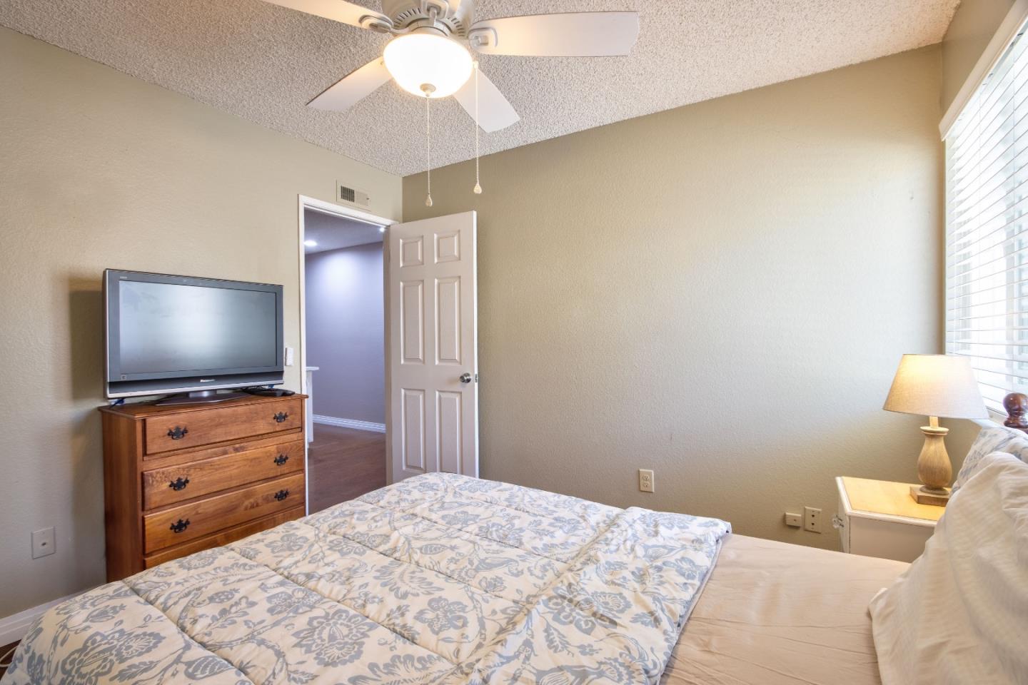 Detail Gallery Image 26 of 40 For 373 Mainsail Rd, Oceanside,  CA 92054 - 3 Beds | 2 Baths