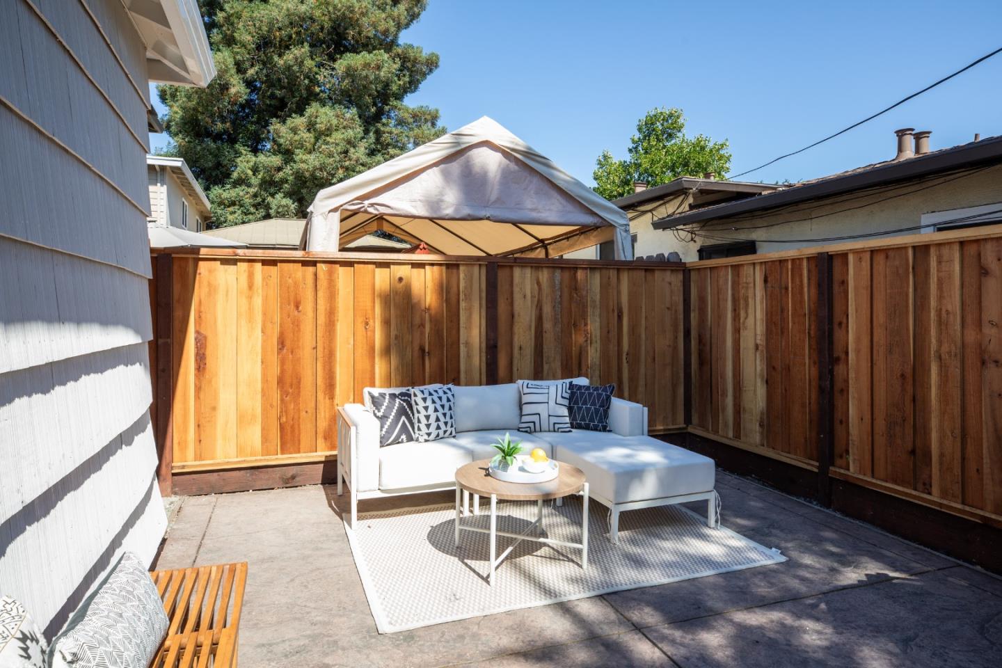 Detail Gallery Image 15 of 15 For 1105 Oak Ave, Redwood City,  CA 94061 - 2 Beds | 1 Baths