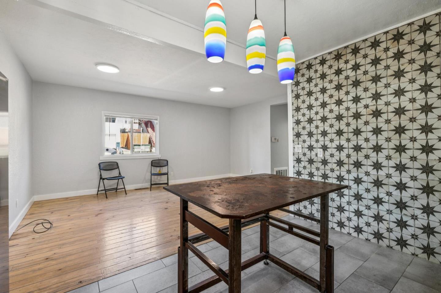 Detail Gallery Image 22 of 49 For 2330 35th Ave, Oakland,  CA 94601 - 3 Beds | 2 Baths