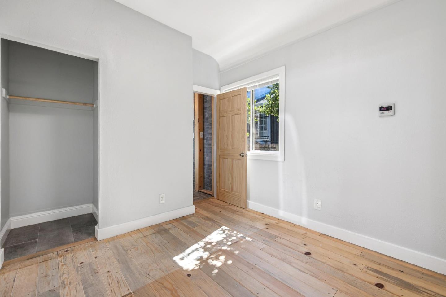 Detail Gallery Image 27 of 49 For 2330 35th Ave, Oakland,  CA 94601 - 3 Beds | 2 Baths