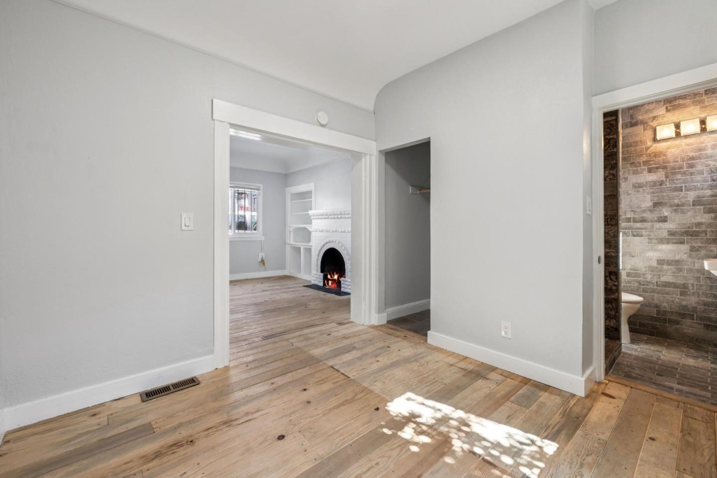 Detail Gallery Image 28 of 49 For 2330 35th Ave, Oakland,  CA 94601 - 3 Beds | 2 Baths