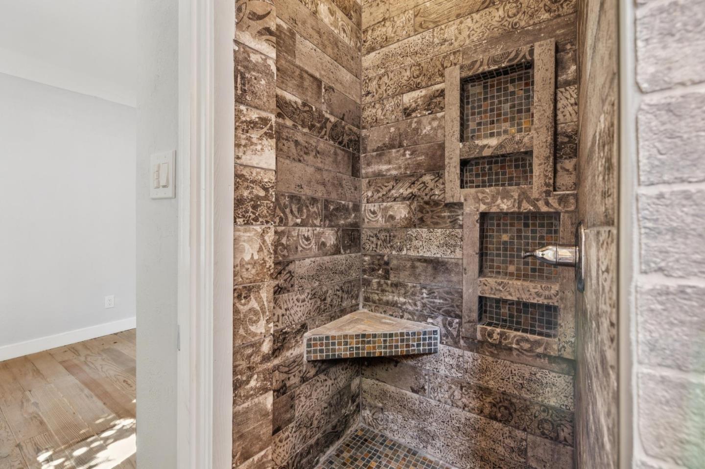 Detail Gallery Image 32 of 49 For 2330 35th Ave, Oakland,  CA 94601 - 3 Beds | 2 Baths