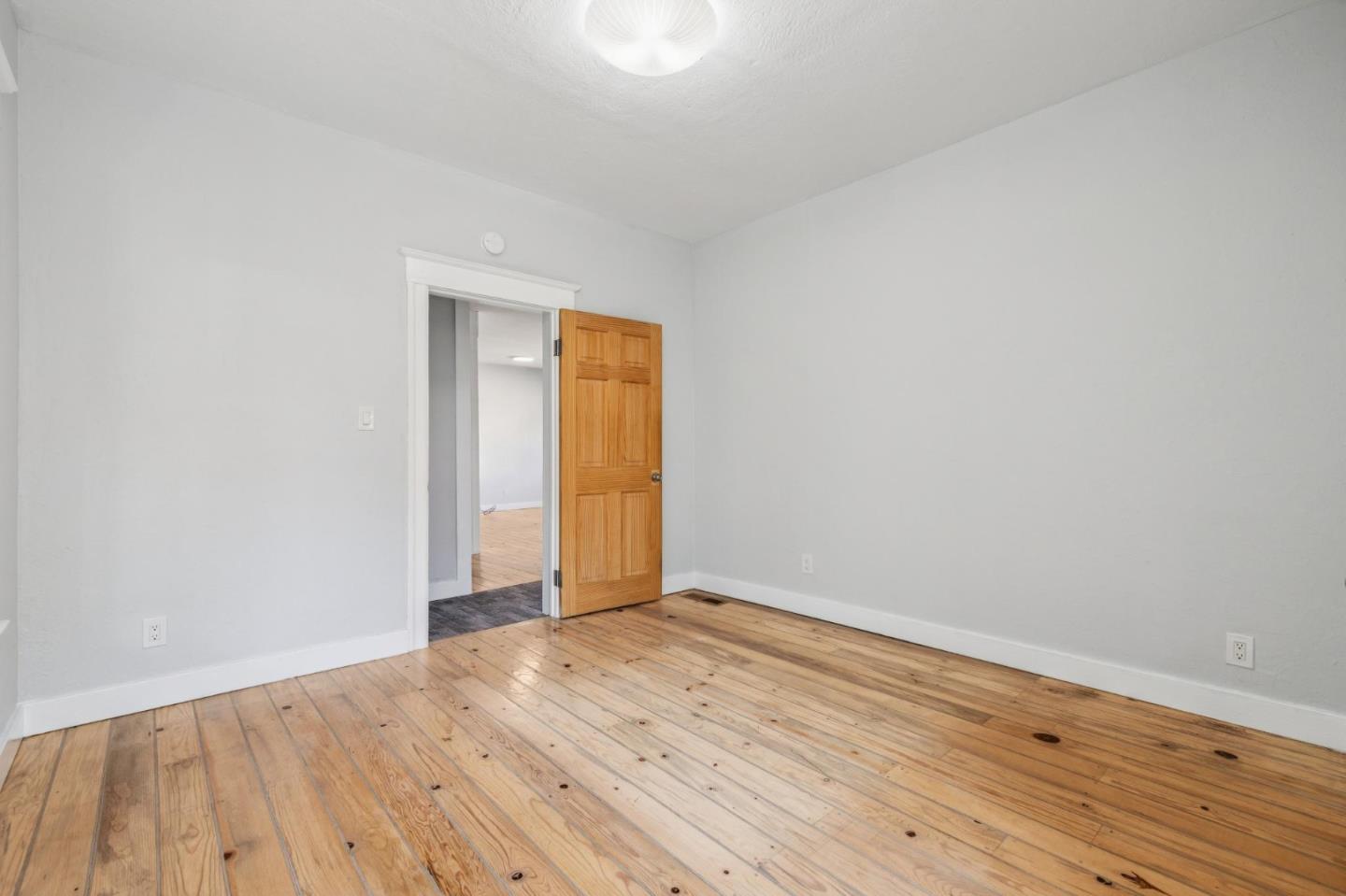 Detail Gallery Image 40 of 49 For 2330 35th Ave, Oakland,  CA 94601 - 3 Beds | 2 Baths