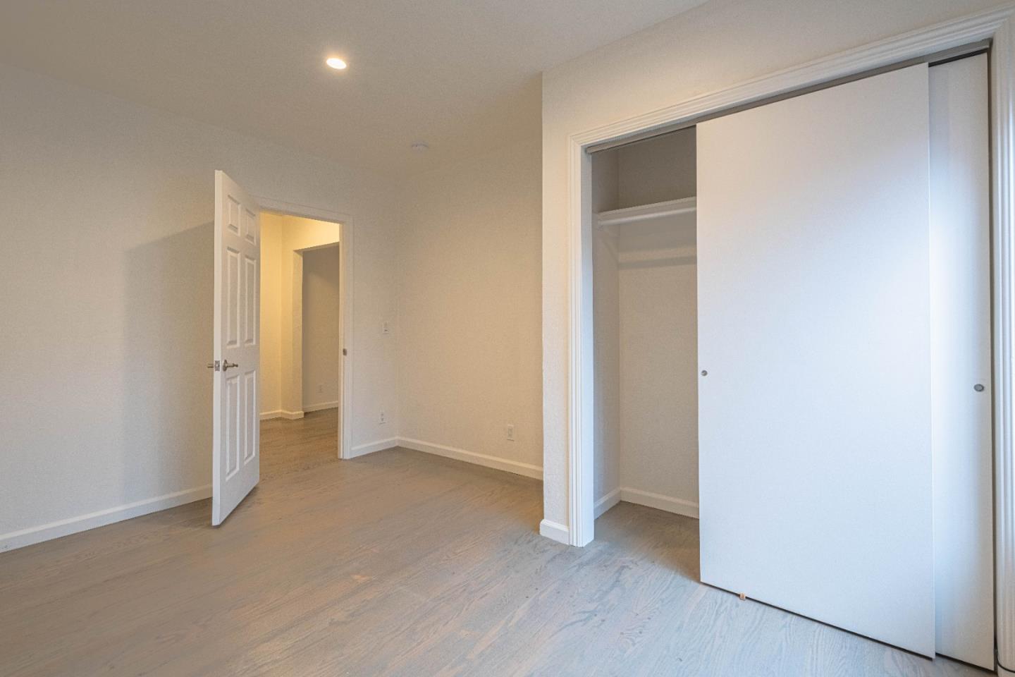 Detail Gallery Image 15 of 25 For 4211 Martin Luther King Jr Way, Oakland,  CA 94609 - 2 Beds | 1 Baths