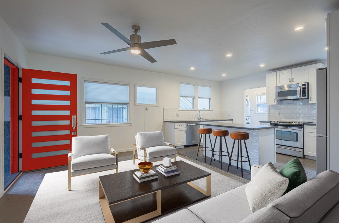 Detail Gallery Image 6 of 25 For 4211 Martin Luther King Jr Way, Oakland,  CA 94609 - 2 Beds | 1 Baths