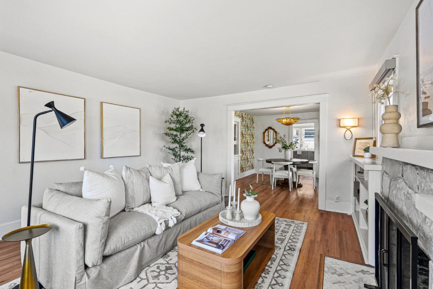 Detail Gallery Image 3 of 31 For 791 Spruce Ave, Pacific Grove,  CA 93950 - 4 Beds | 2 Baths