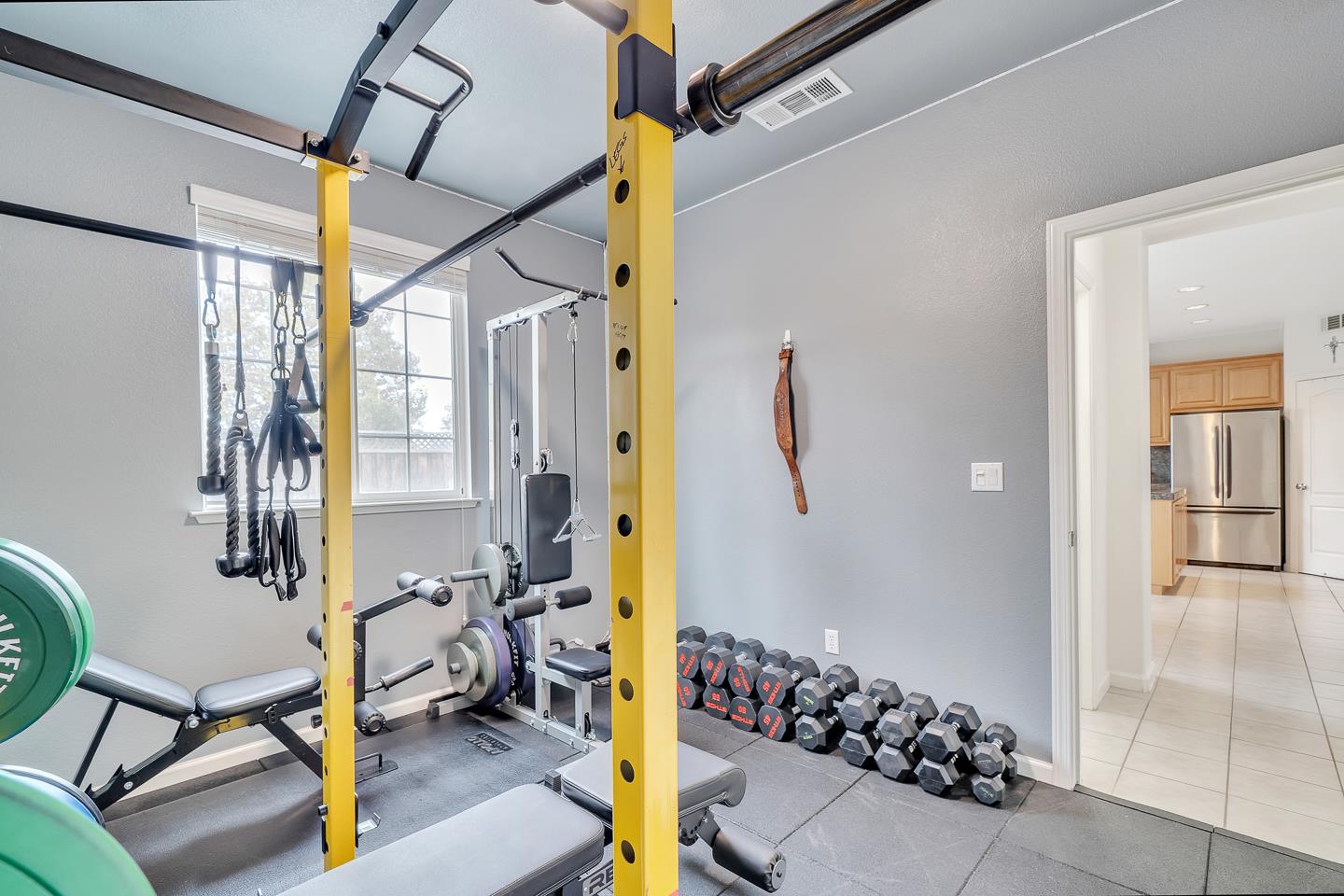 Detail Gallery Image 12 of 39 For 1070 Bramblewood Ln, San Jose,  CA 95131 - 5 Beds | 4 Baths