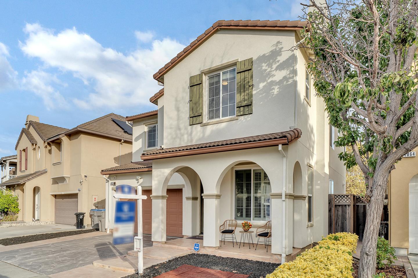 Detail Gallery Image 2 of 39 For 1070 Bramblewood Ln, San Jose,  CA 95131 - 5 Beds | 4 Baths