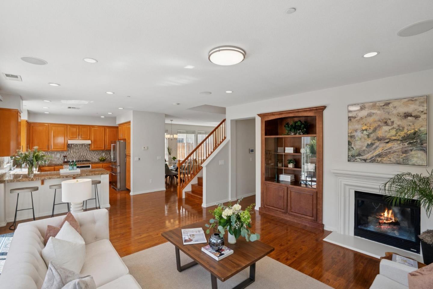 Detail Gallery Image 22 of 54 For 126 Bellflower Ln, Union City,  CA 94587 - 5 Beds | 3 Baths