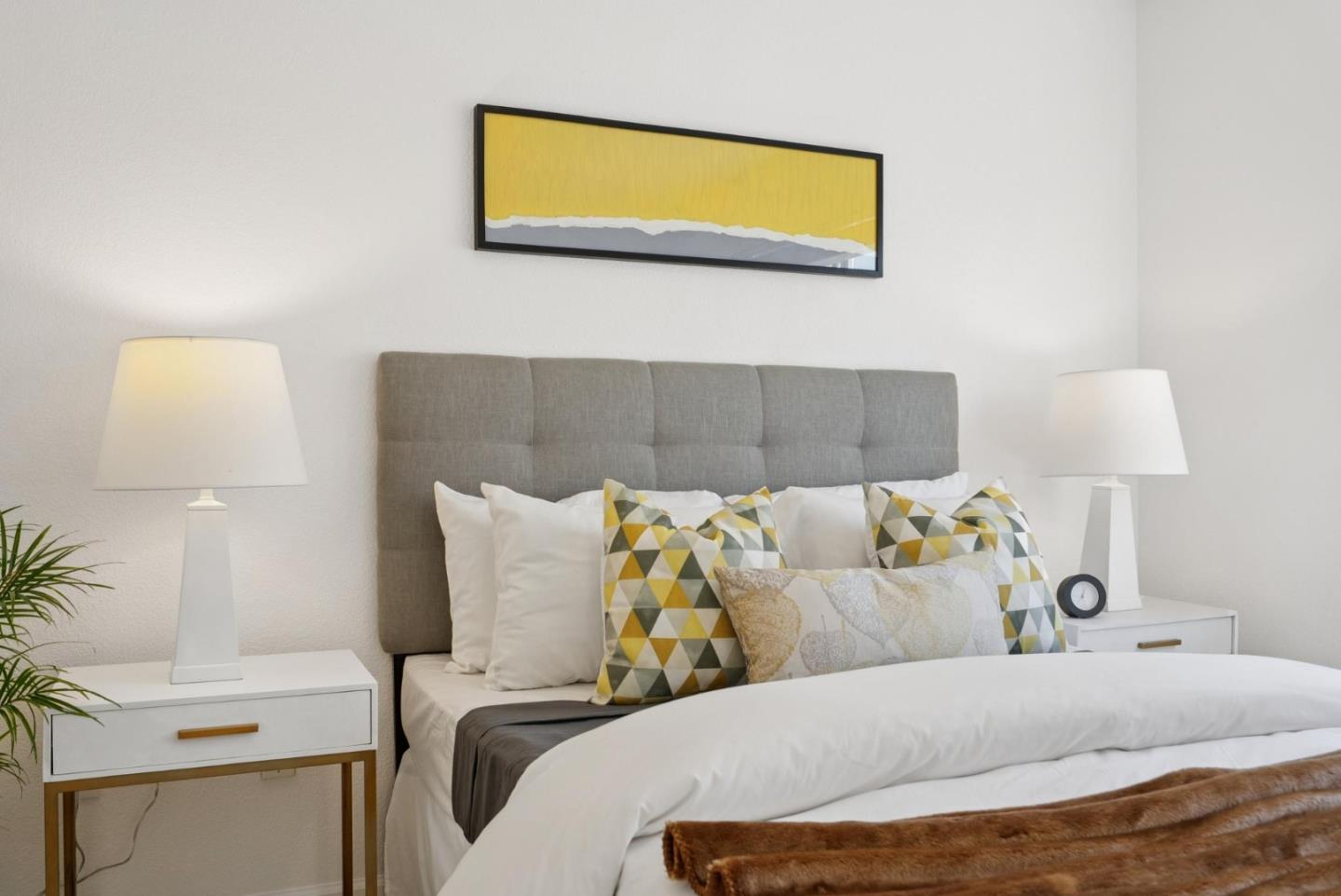 Detail Gallery Image 27 of 54 For 126 Bellflower Ln, Union City,  CA 94587 - 5 Beds | 3 Baths