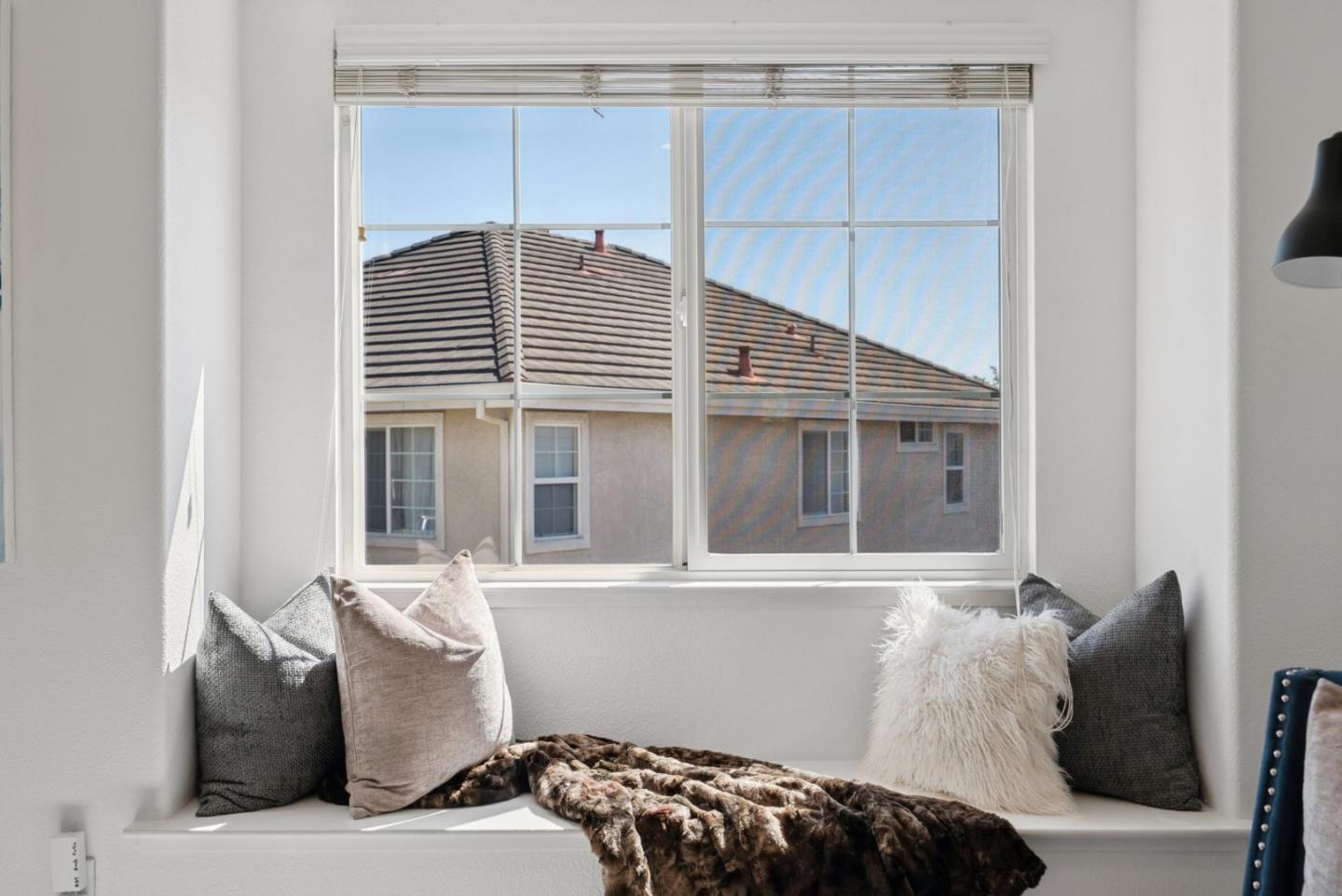 Detail Gallery Image 39 of 54 For 126 Bellflower Ln, Union City,  CA 94587 - 5 Beds | 3 Baths