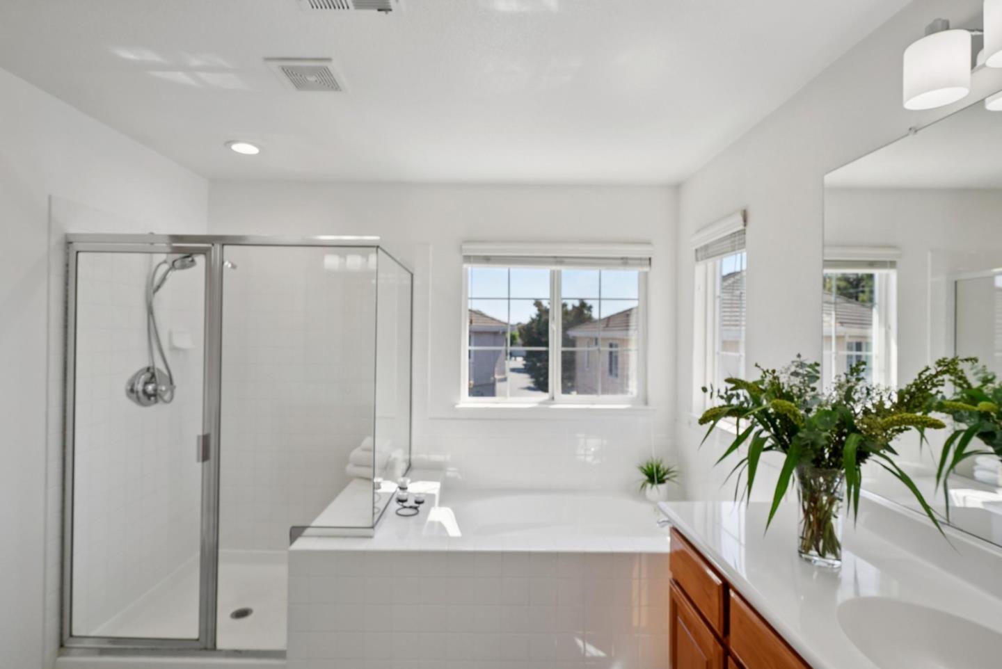 Detail Gallery Image 42 of 54 For 126 Bellflower Ln, Union City,  CA 94587 - 5 Beds | 3 Baths