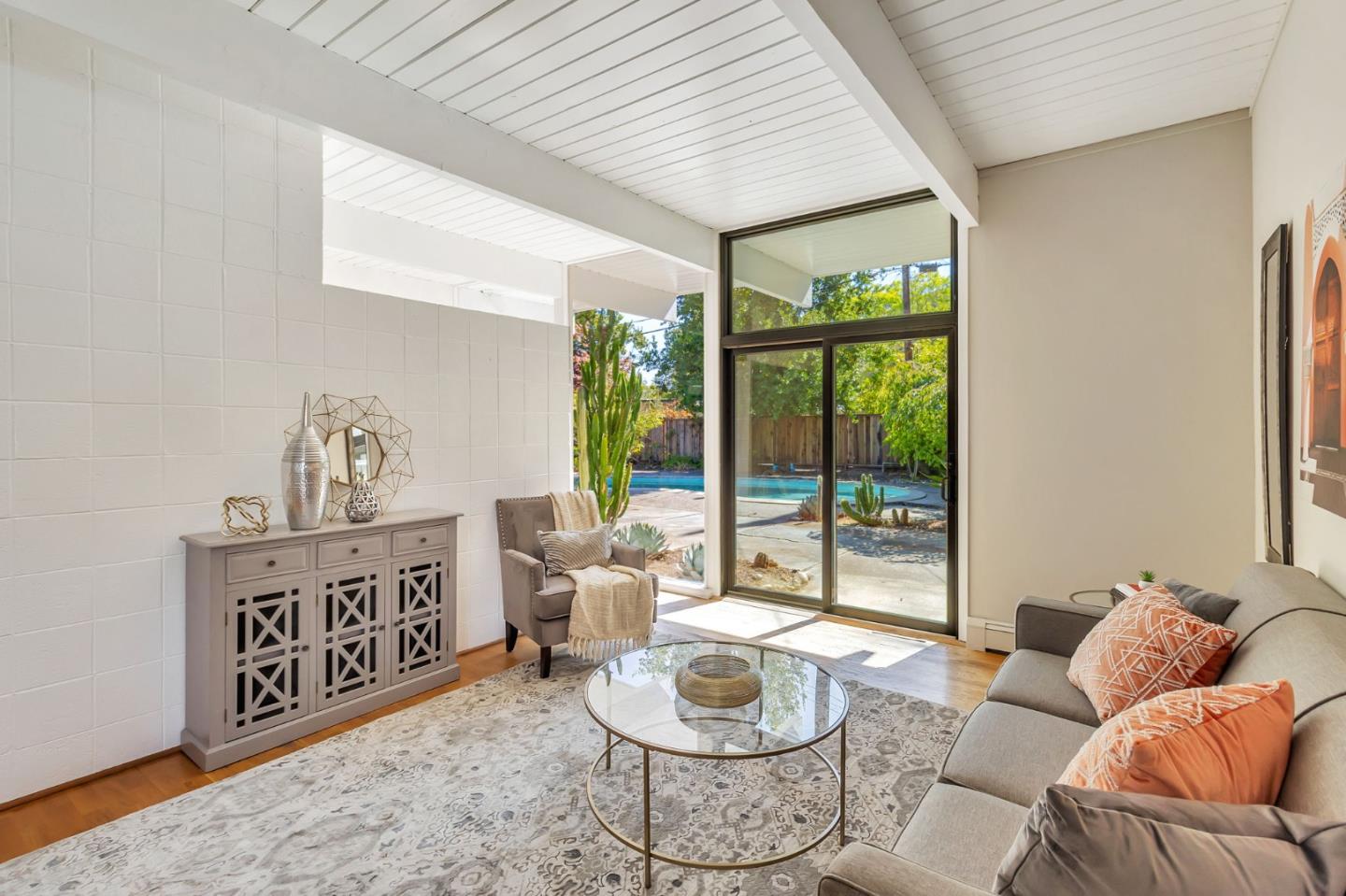 Detail Gallery Image 18 of 36 For 418 Ferne Ave, Palo Alto,  CA 94306 - 4 Beds | 2 Baths