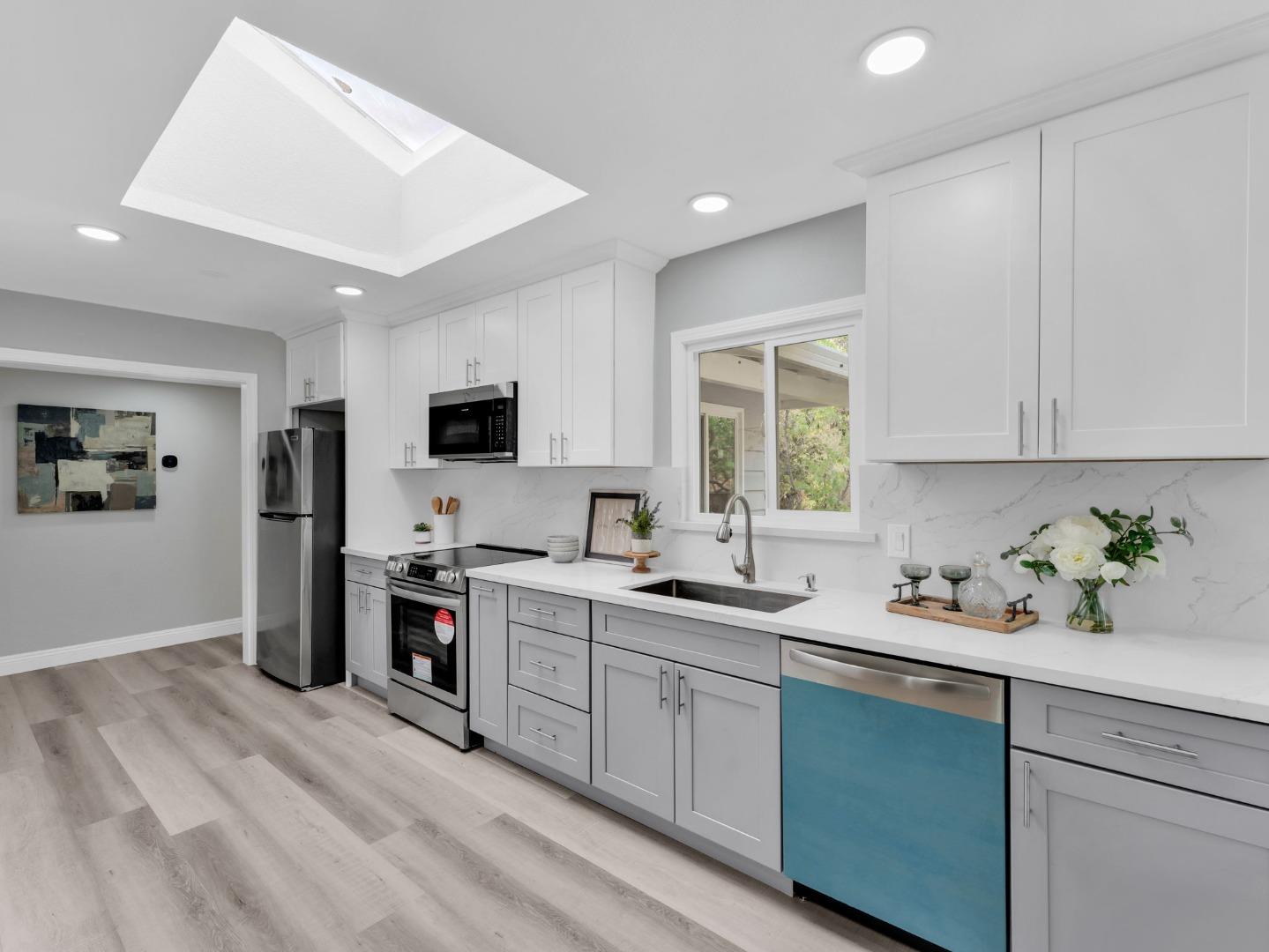 Detail Gallery Image 4 of 30 For 15040 Penitencia Creek Rd, San Jose,  CA 95132 - 3 Beds | 2 Baths