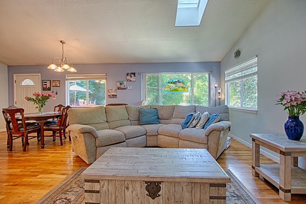 Detail Gallery Image 15 of 33 For 1151 Lakeside Dr, Felton,  CA 95018 - 2 Beds | 2 Baths