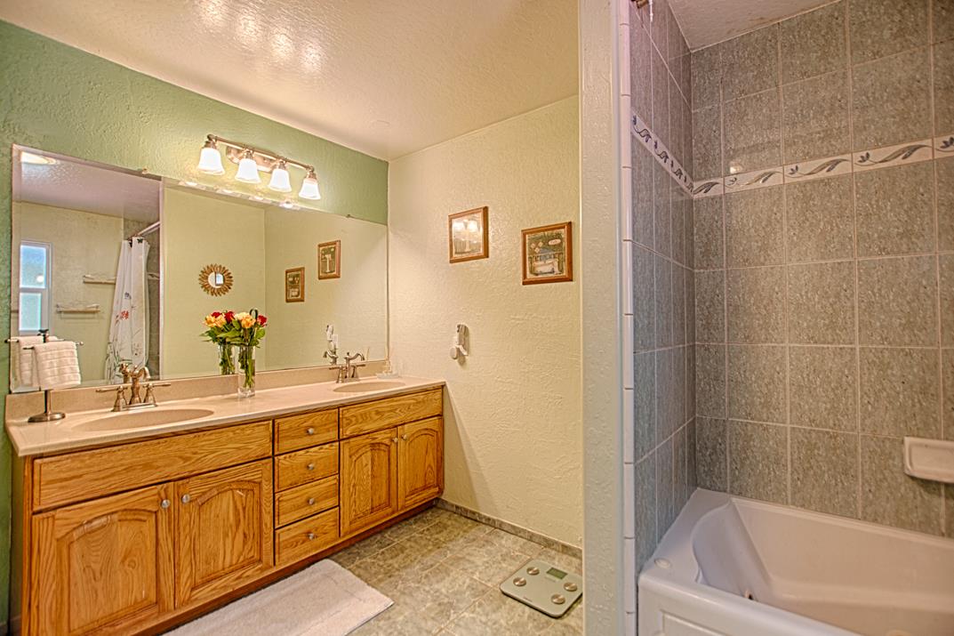 Detail Gallery Image 17 of 33 For 1151 Lakeside Dr, Felton,  CA 95018 - 2 Beds | 2 Baths